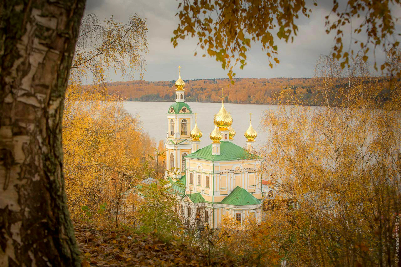 Золотая осень Церковь Плес