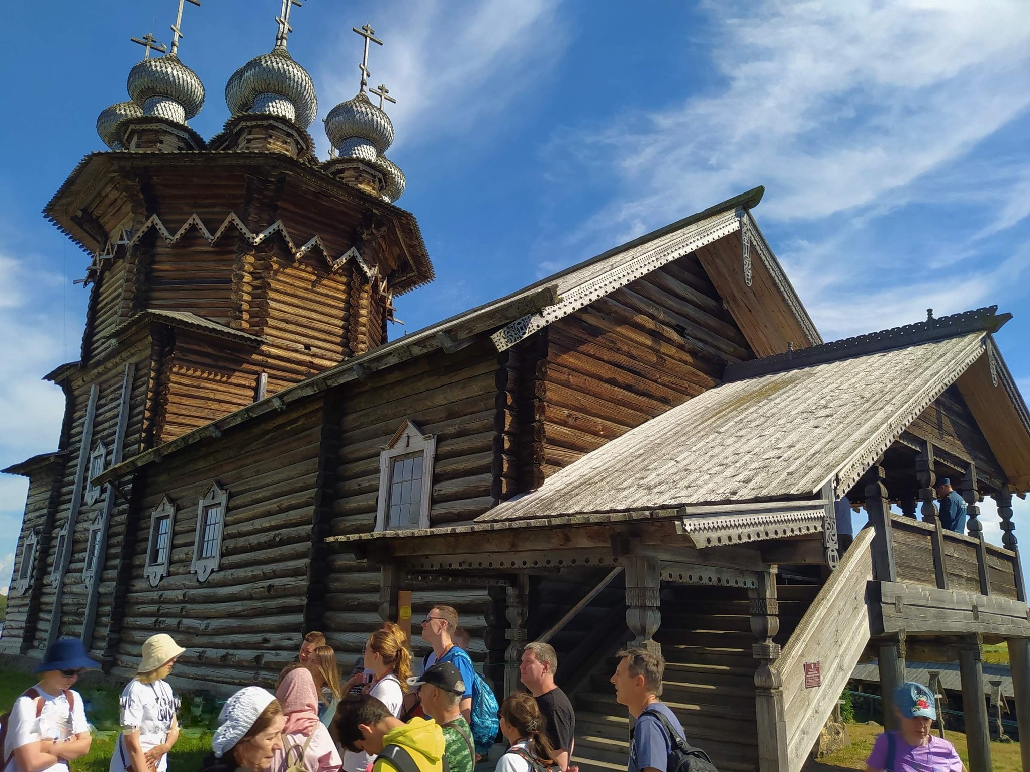 Преображенская Церковь в Кижах снаружи