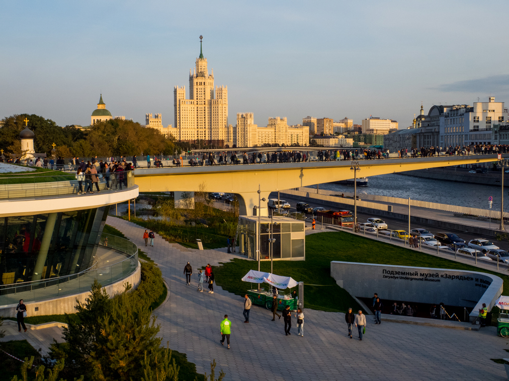 Зарядье москва фото