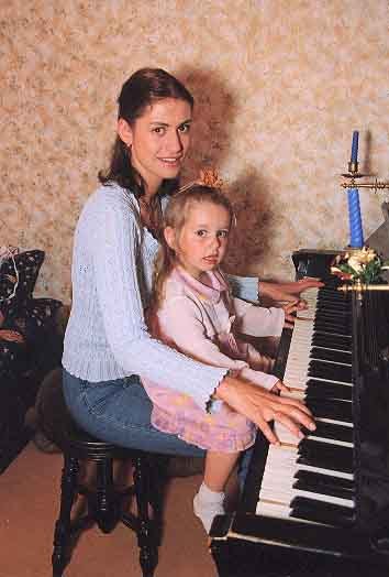 Анна ковальчук с детьми фото